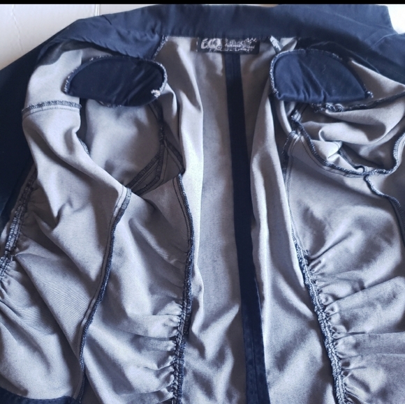 Navy Blue and Gold I.Q. Authentic Brand Button Blazer size Small - Picture 13 of 16
